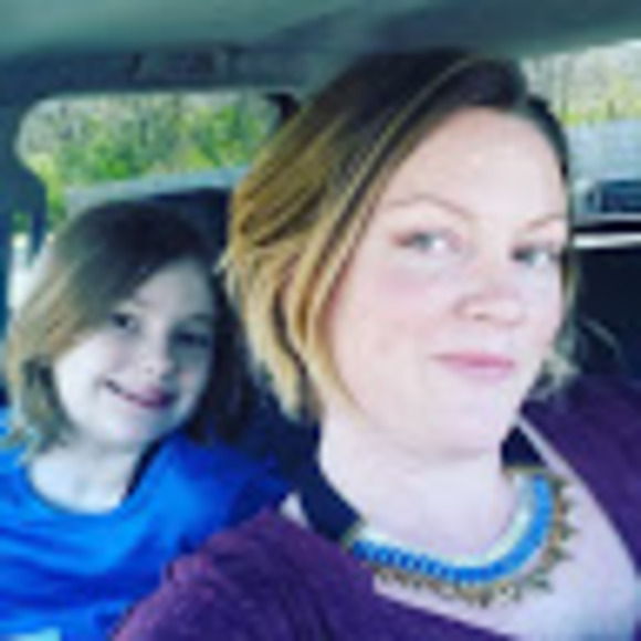 Meet your Posher, Ashley - Picture 1 of 1